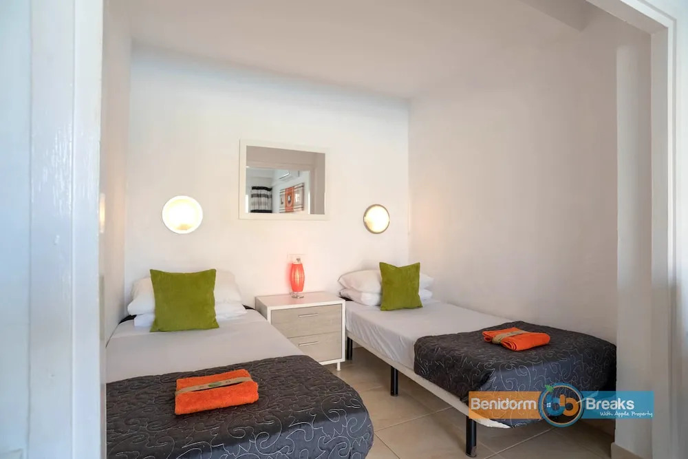 BERMUDAS-TURIS Apartamentos