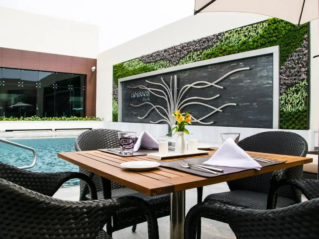 HS HOTSSON Hotel Irapuato