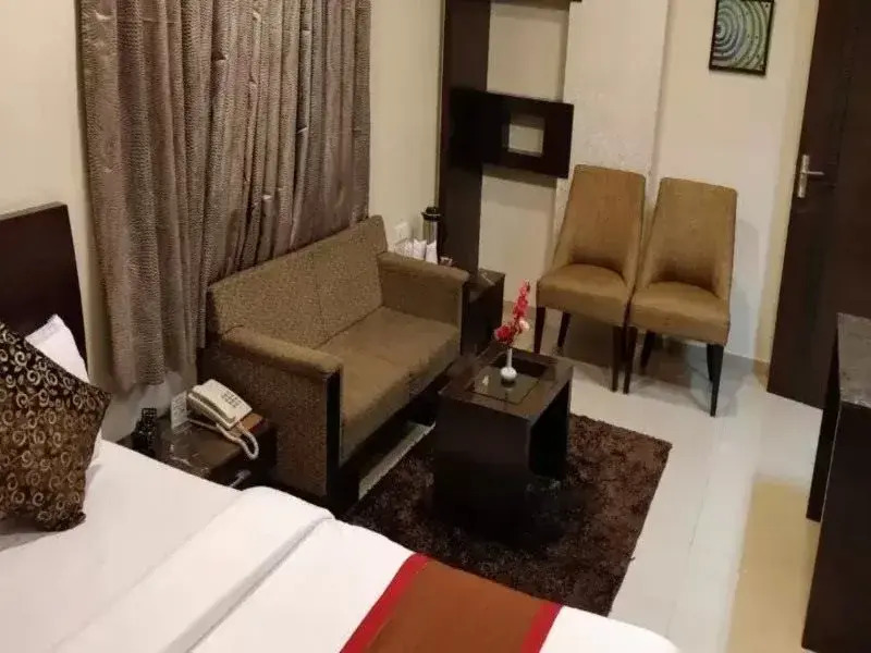 Hotel Apna Avenue