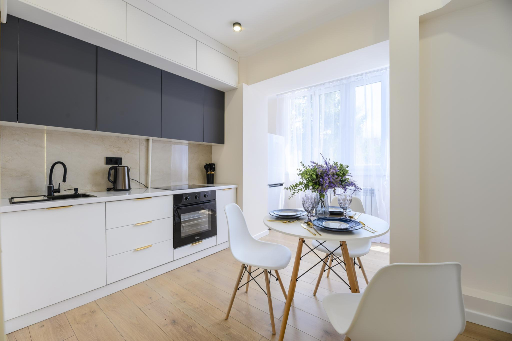 Almaty Apartments (Алматы Апартментс) на проспекте Назарбаева 220/3