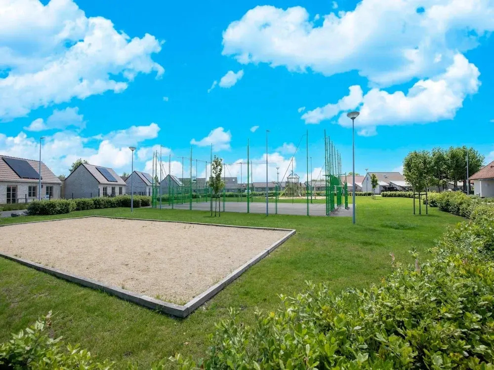 Holiday Home in Koksijde With Garden & Parking