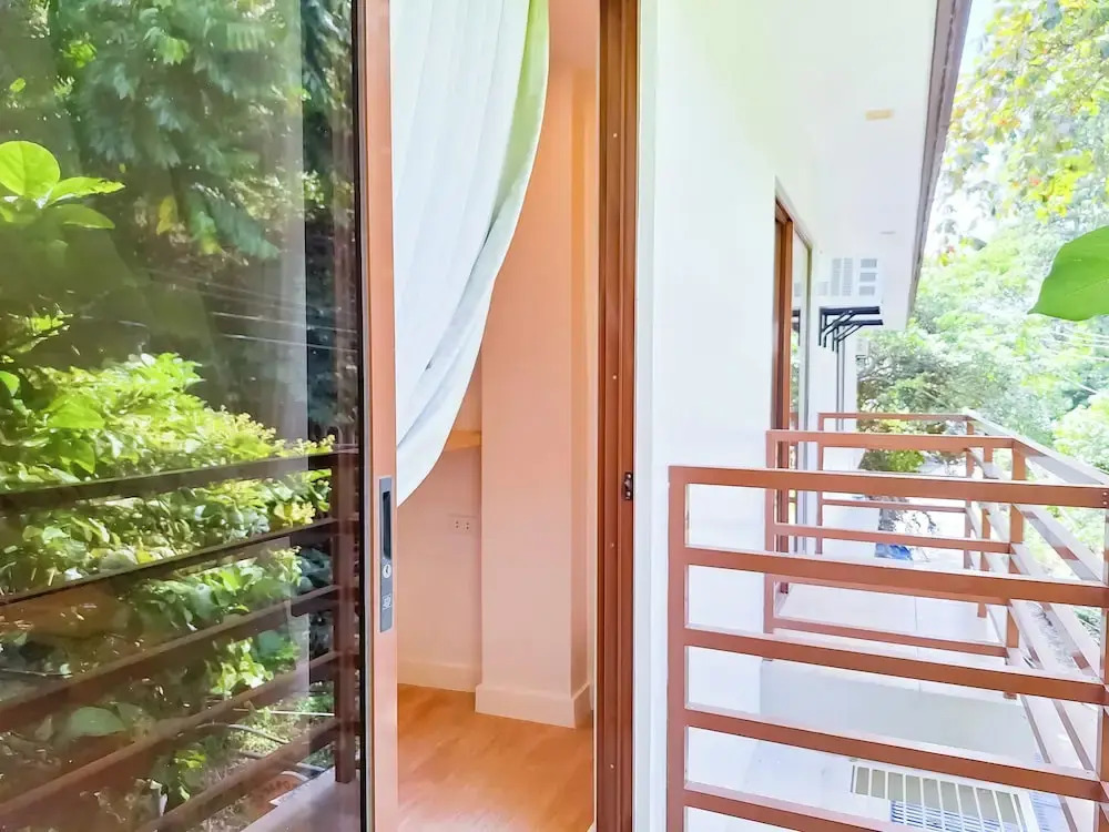 Areca Boracay Bed & Breakfast