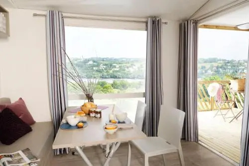 CAMPING PARADIS Domaine Oyat