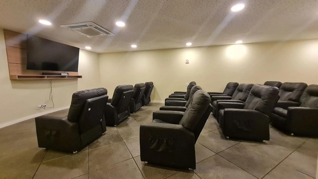 HABITAT - Apartamentos Praia dos Anjos