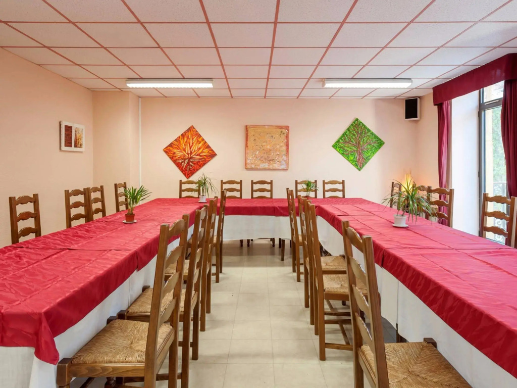 Logis Hôtel Le Saint Clément