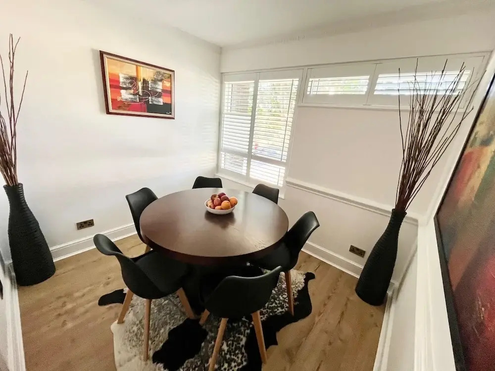 Clapham 3-bed Flat, Sleeps 6 With Free Parking