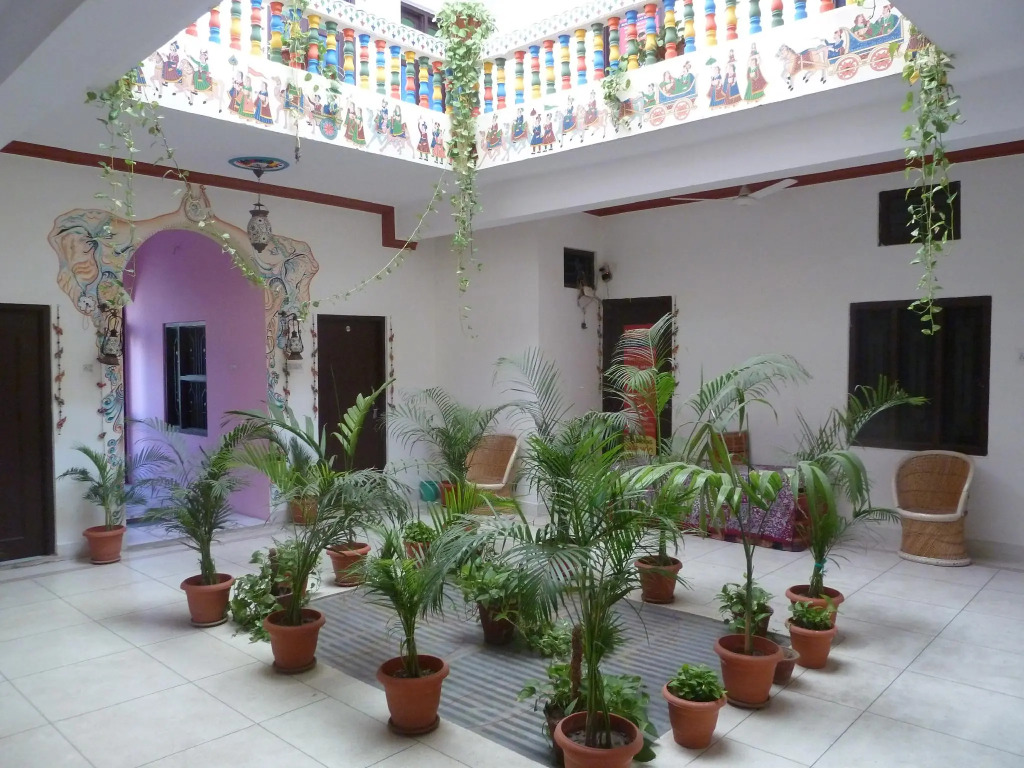 Hotel tulsi palace