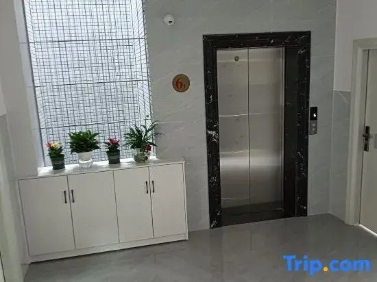 Xiaoqiao Apartment (Yingbin Avenue)