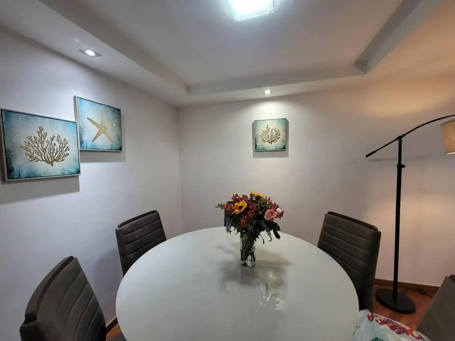 invitin annabella's apartment