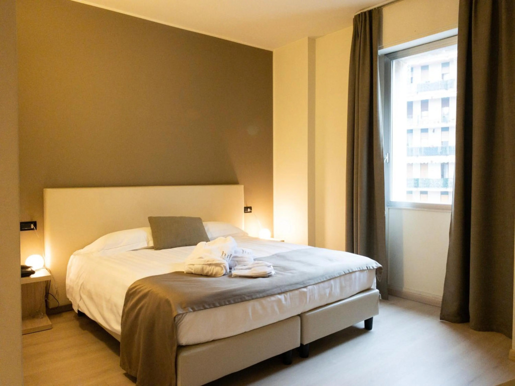 Helios Hotel