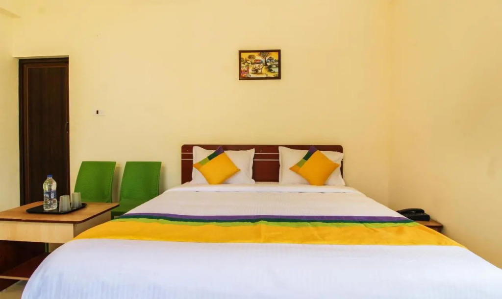 Itsy Hotels Riyas Grand