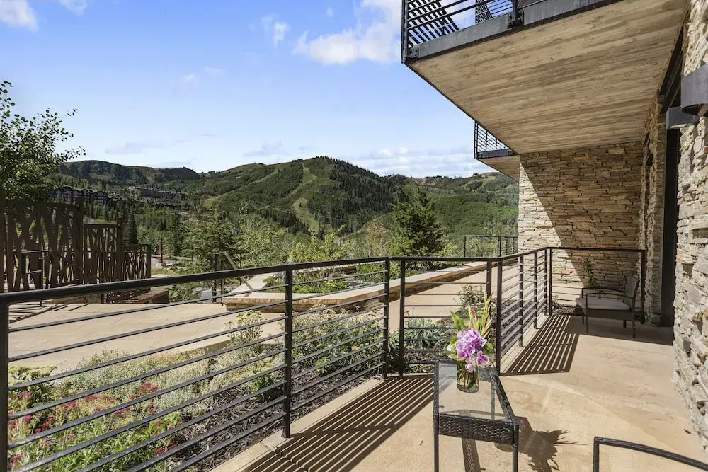 One Empire Pass Lodge at Deer Valley Resort - Two Bedroom Residence #105 2 Condo