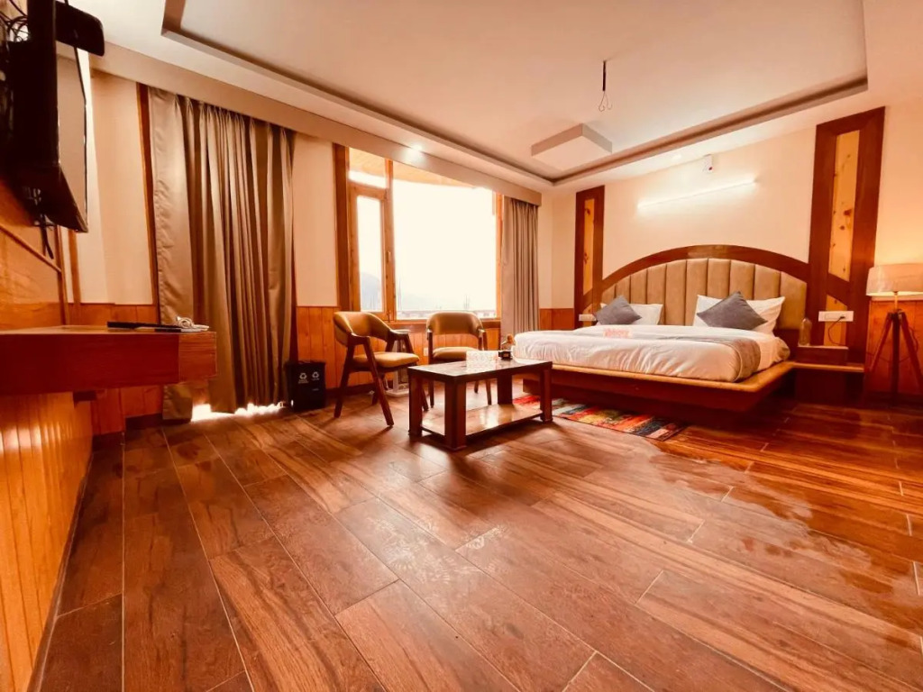 Le Green Resort, Mall Road Manali