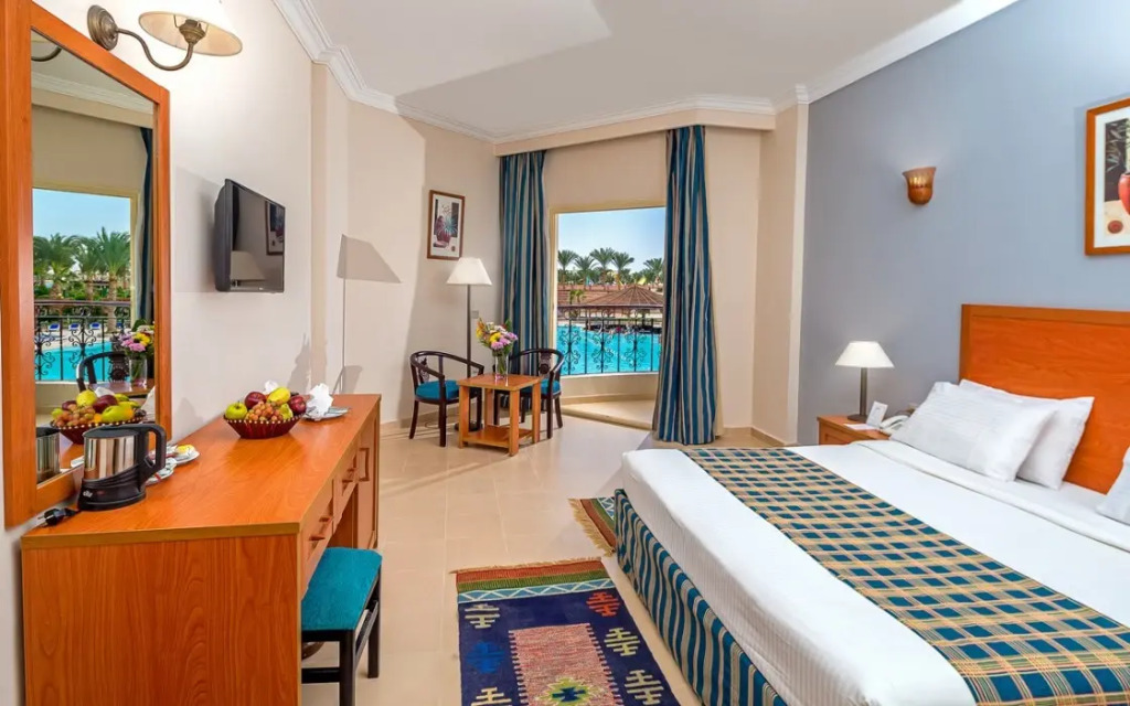 Hawaii Paradise Aqua Park Resort - Families and Couples Only
