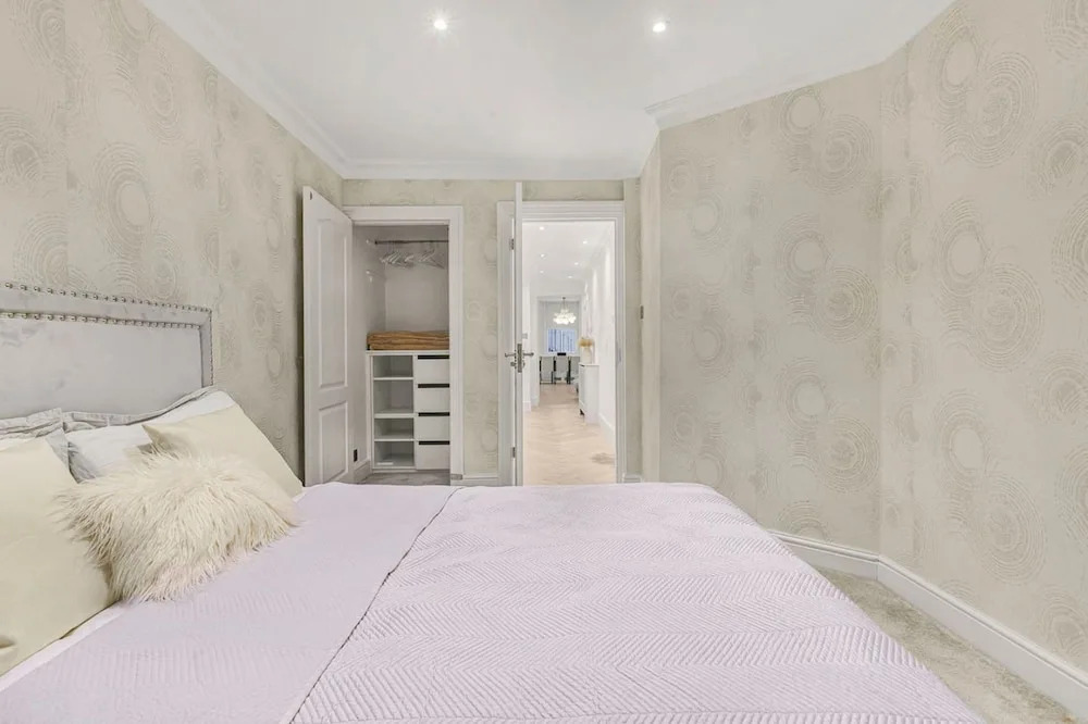 Knightsbridge 3-bed Next To Harrods With Patio