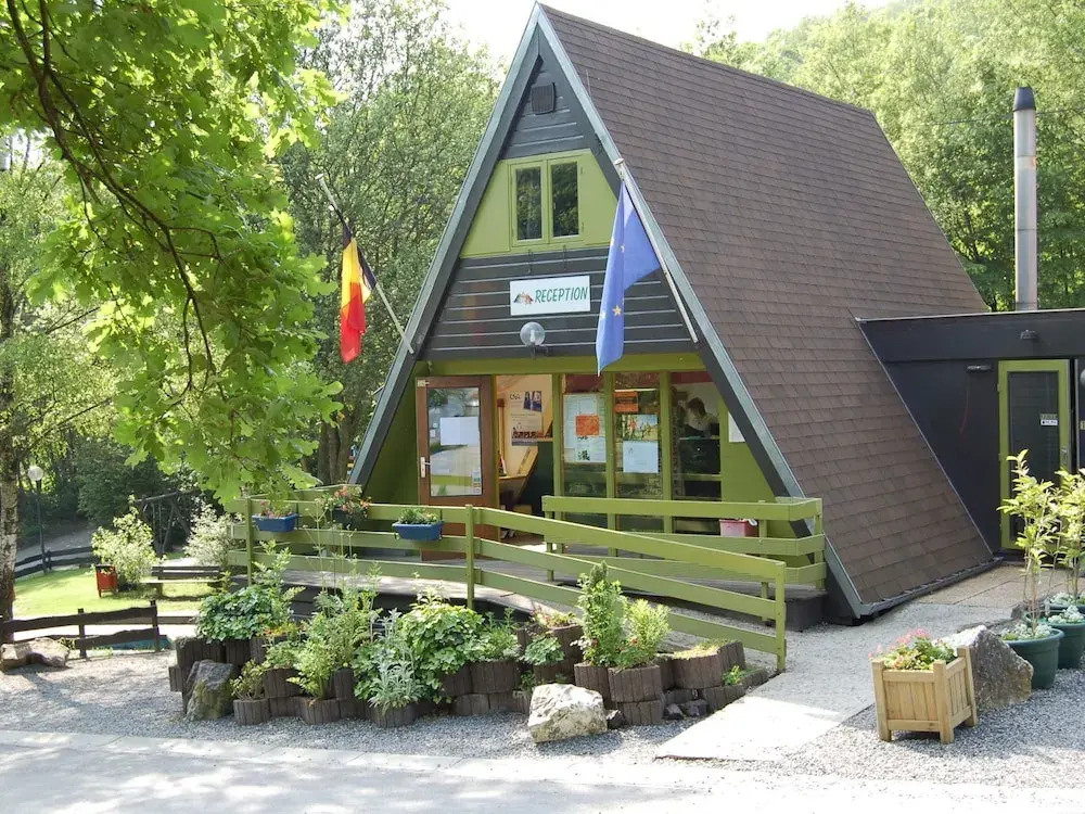 Cozy Detached Chalet With Terrace in the Durbuy Area