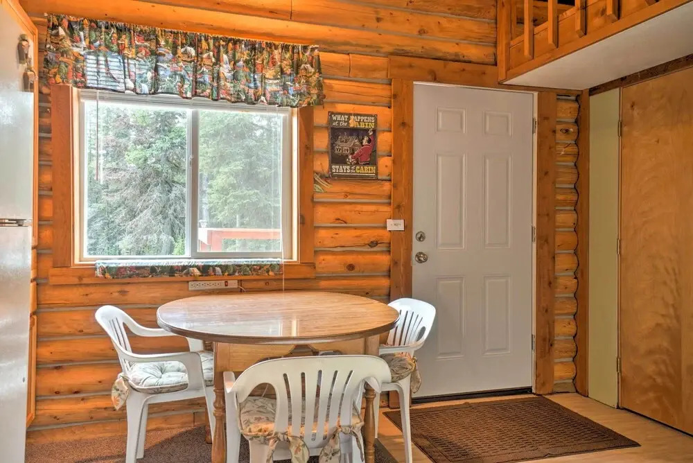 Soldotna Cabin w/ Essentials- 4 Mi to Fishing