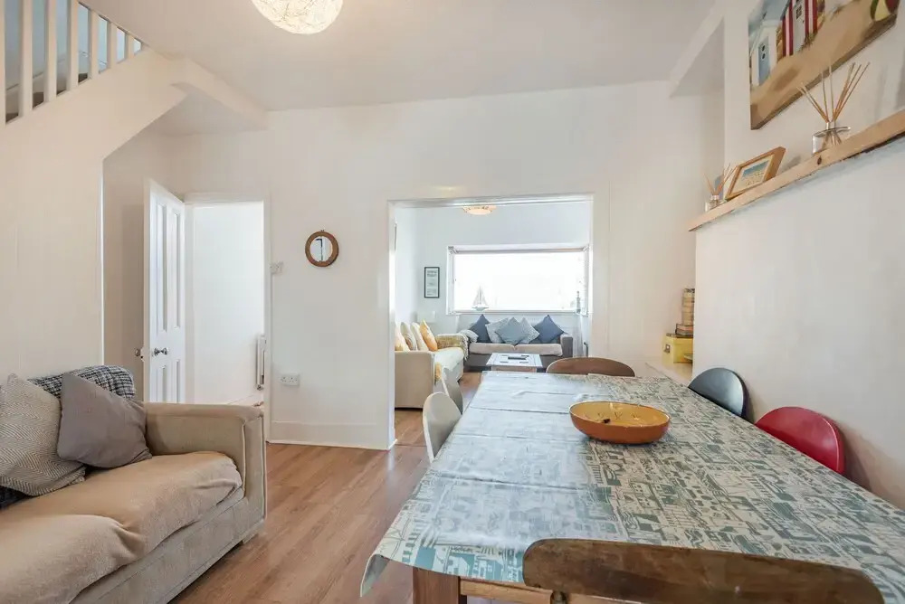 2 Tregof Terrace