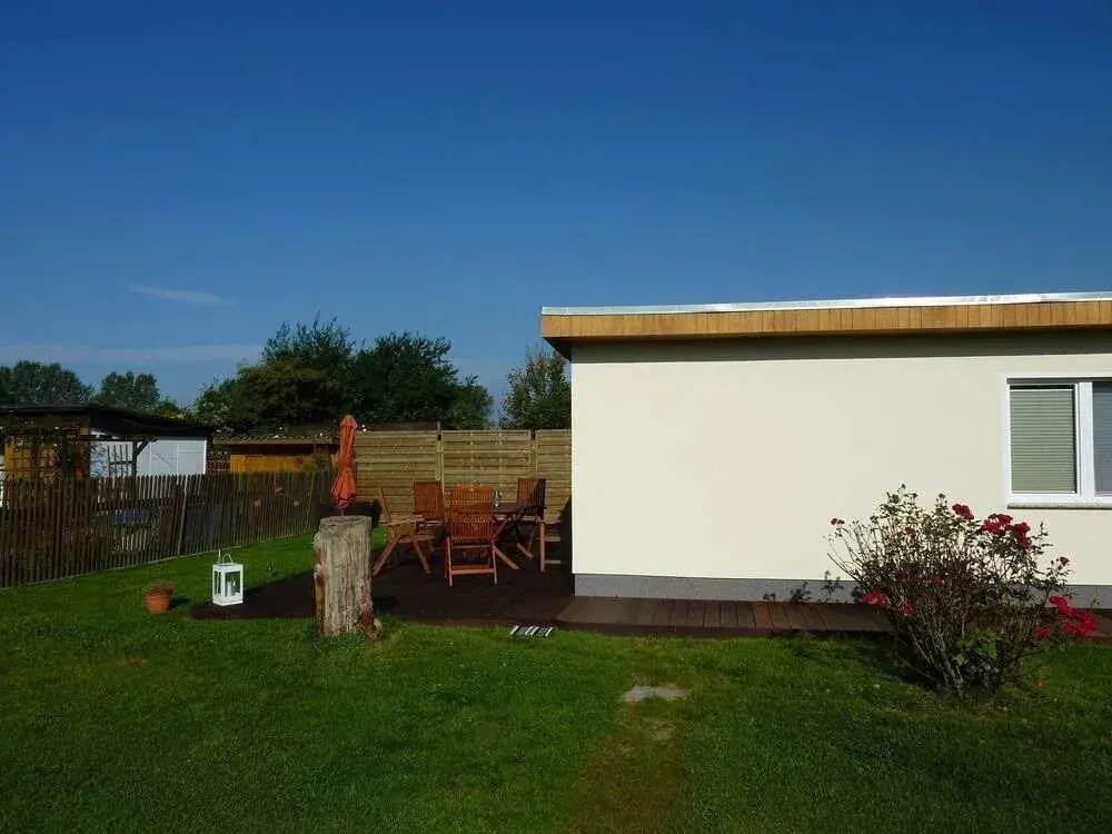 Quaint Holiday Home in Diedrichshagen near Sea beach