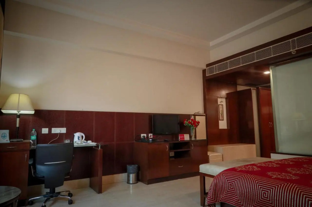 Hotel Airport Residency