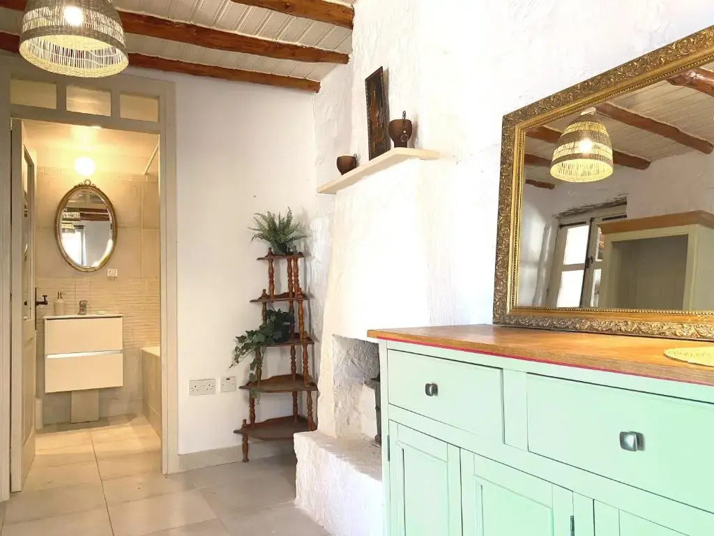 Boutique Traditional Spa Vila newly renovated 2023!