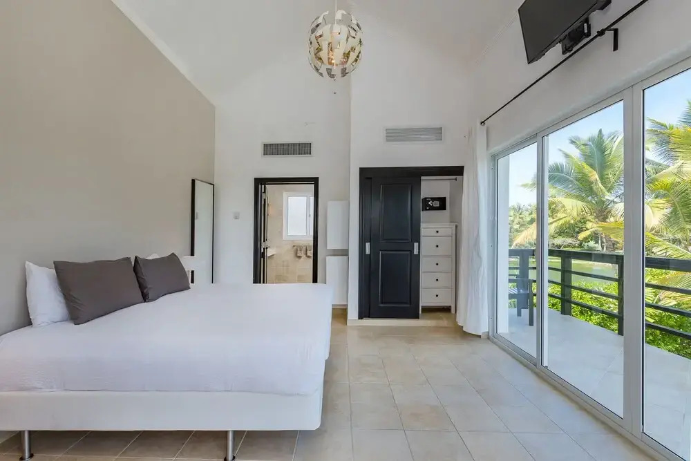 Lake View Villa