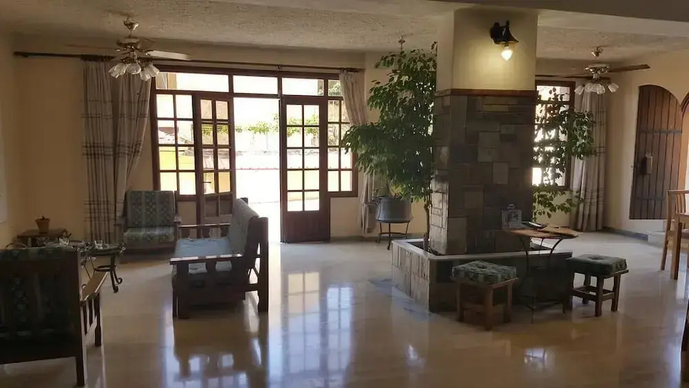 Moustakis Hotel