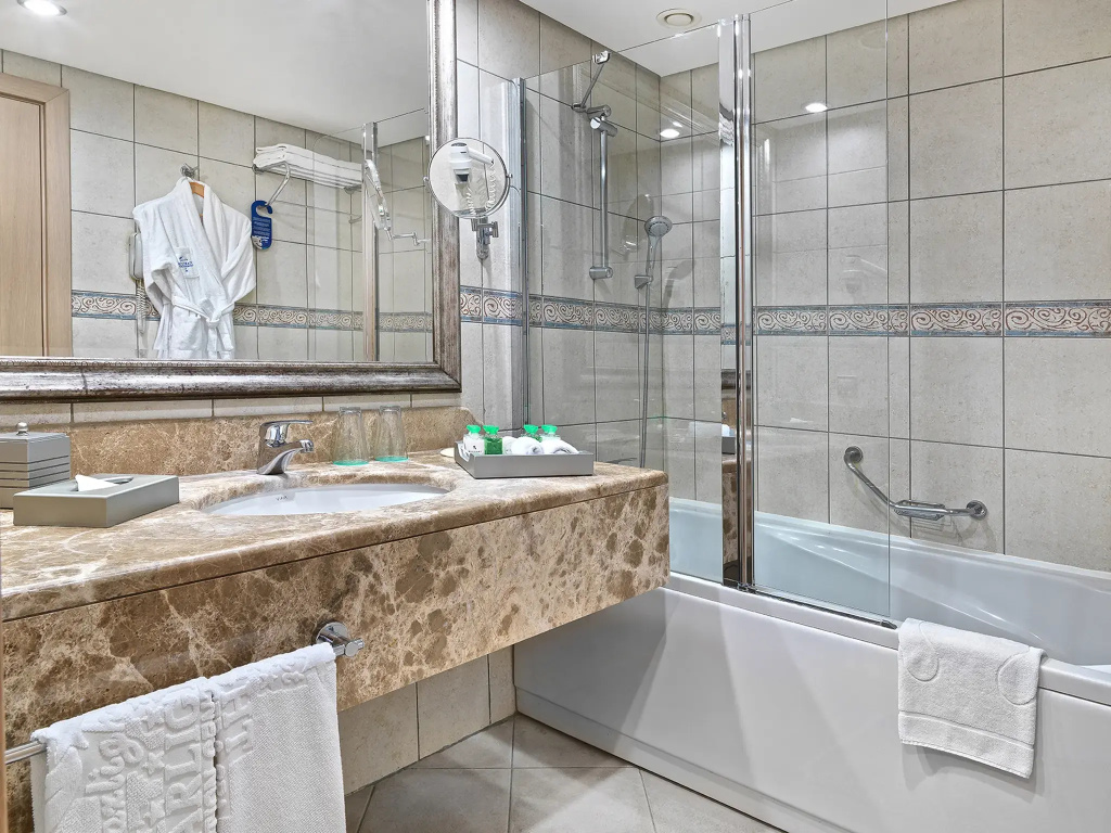 Starlight Resort Hotel