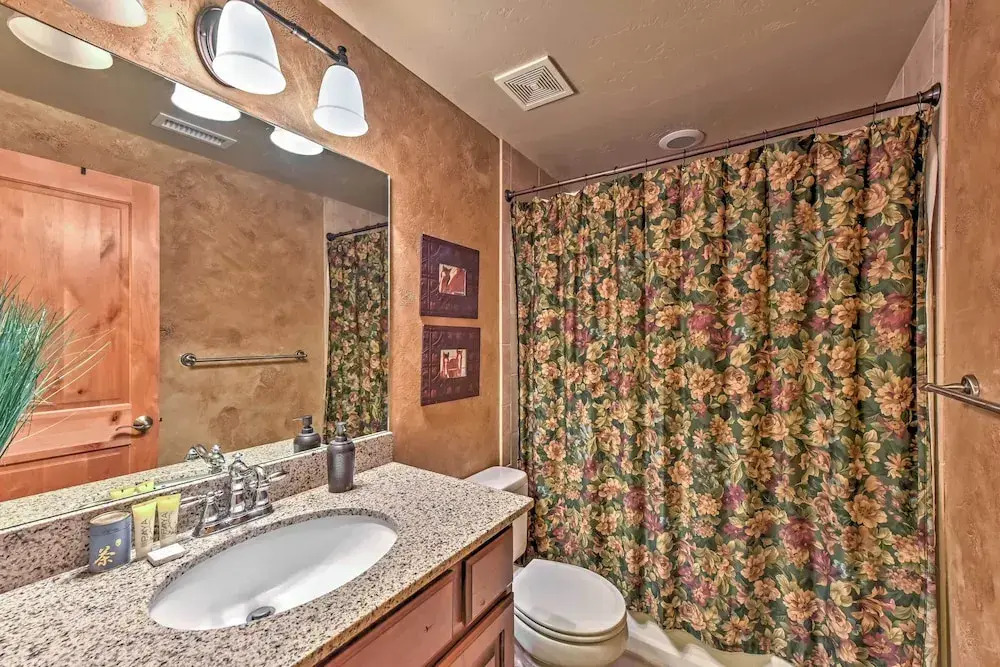 Airy Bear Hollow Condo: 5 Mi to Park City Mountain