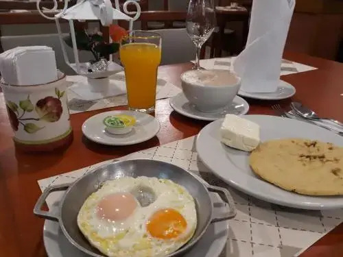 Hotel Santamaria INN