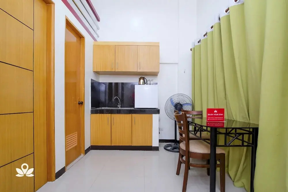 ZEN Rooms Time Travellers Makati