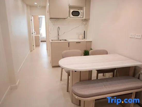 Patong Beach 2BR beautiful apartment 1 min walk