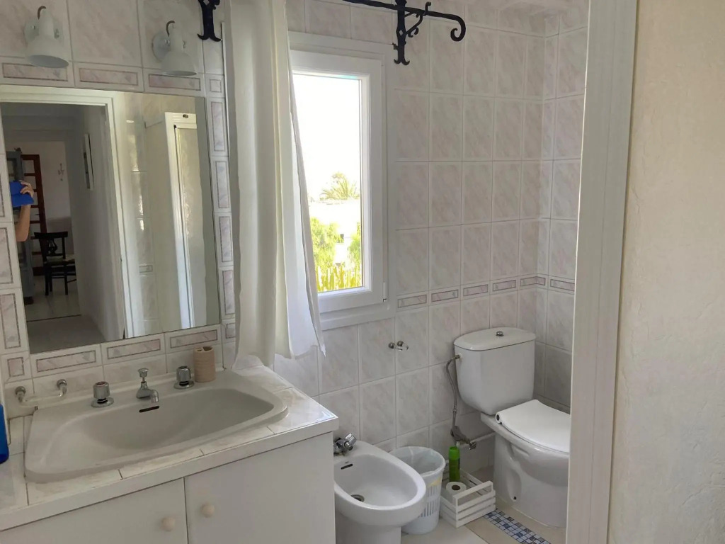 Très bel appartement avec piscine et tennis entre amis ou en famille