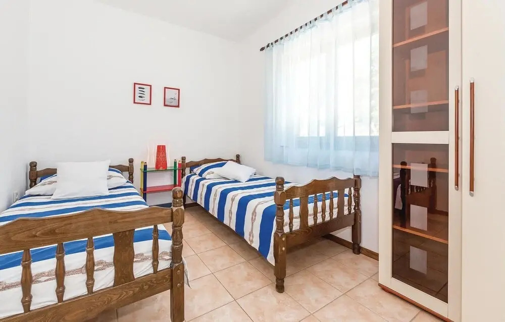 Nice Home in Sibenik With Wifi and 4 Bedrooms