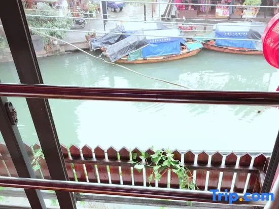 Zhouzhuang Chuan Niang Inn