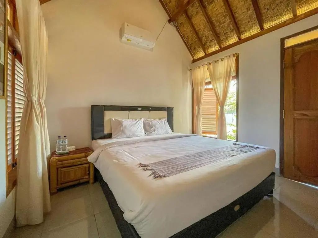Aira Homestay Near Pantai Kuta Mandalika