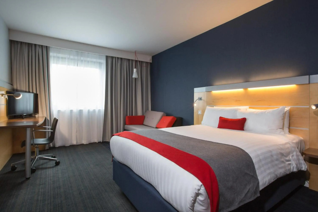 Holiday Inn Express Folkestone Channel Tunnel by IHG