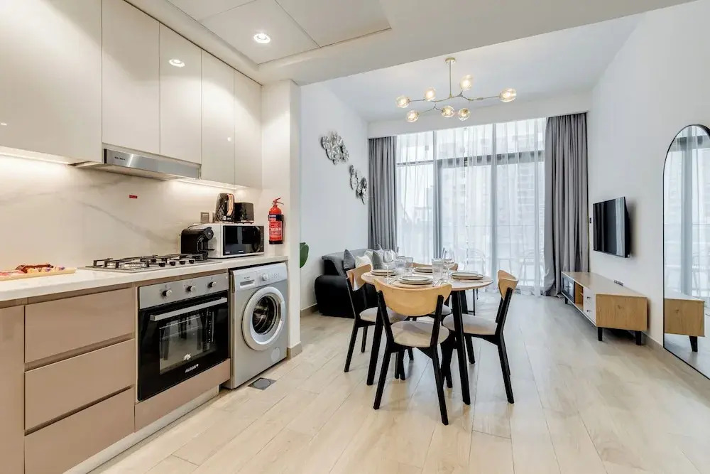 GLOBALSTAY. Azizi Riviera 40