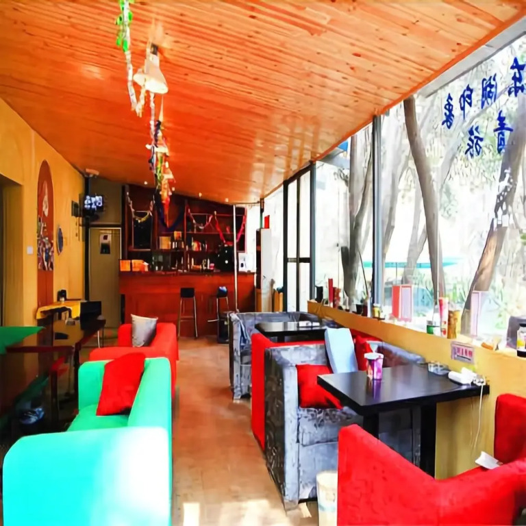 Wuhan East Lake Impression Youth Hostel