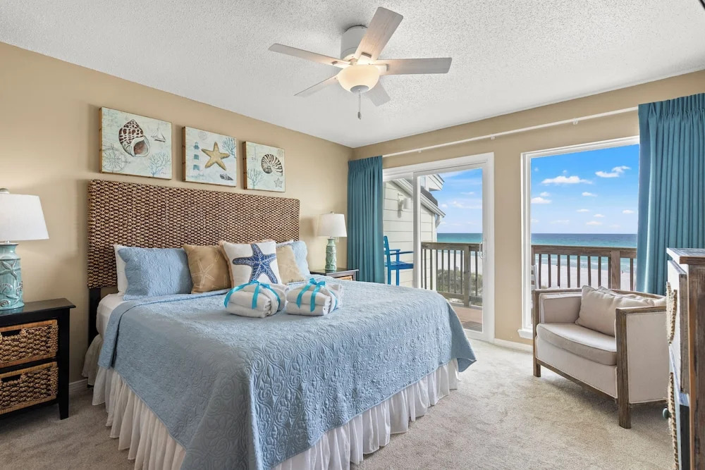 Breathtaking Views from Gulf Front 2 Bd / 3 Ba Townhome