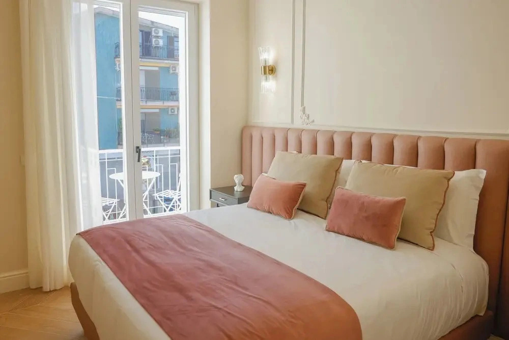 Sofia Suites &Rooms