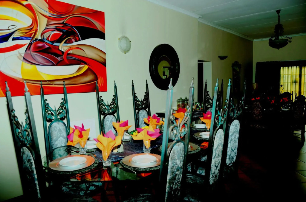 7th Street Guesthouse