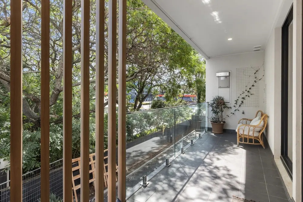 Stylish 3-bed Townhouse Near City Fringe