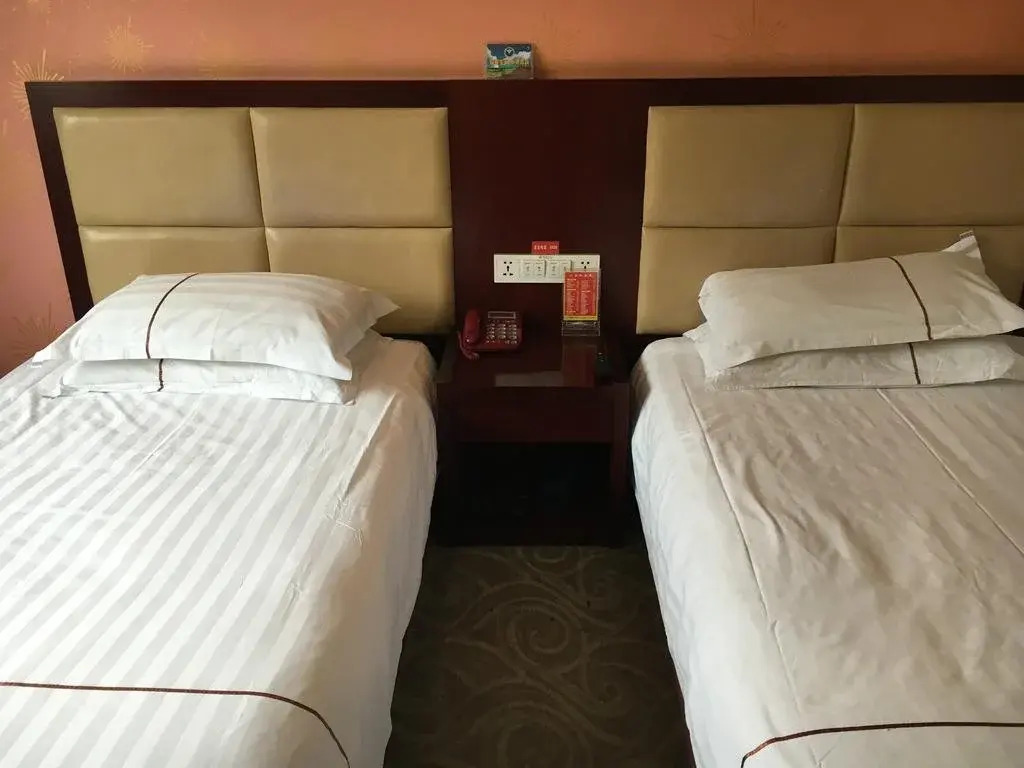 Yinhai Business Hotel