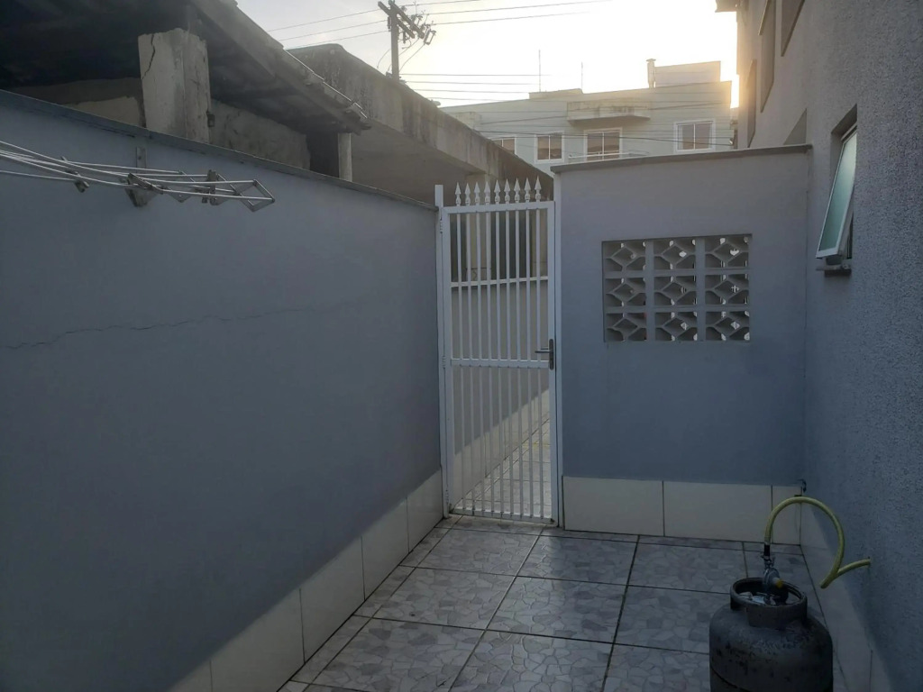 Apto 1 quarto, Centro de Bombinhas, 130 metros da praia.
