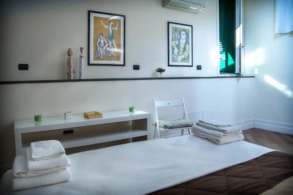 Vomero Rooms by Napoliapartments