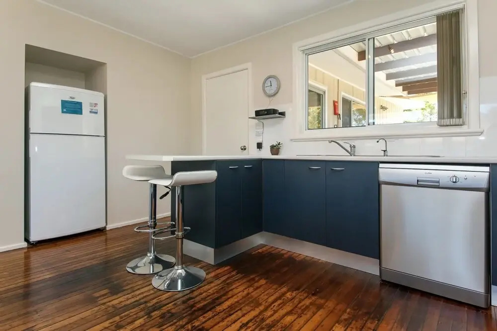 Shoalz, 28 Rigney Street