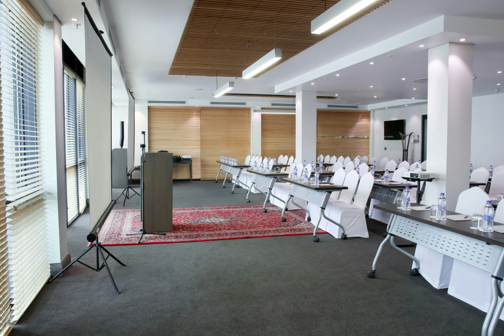 Legend Hotel Lagos Airport, Curio Collection By Hilton