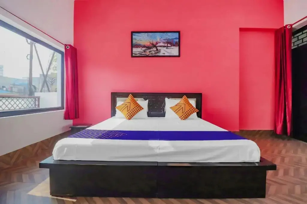R N Residency by OYO Rooms