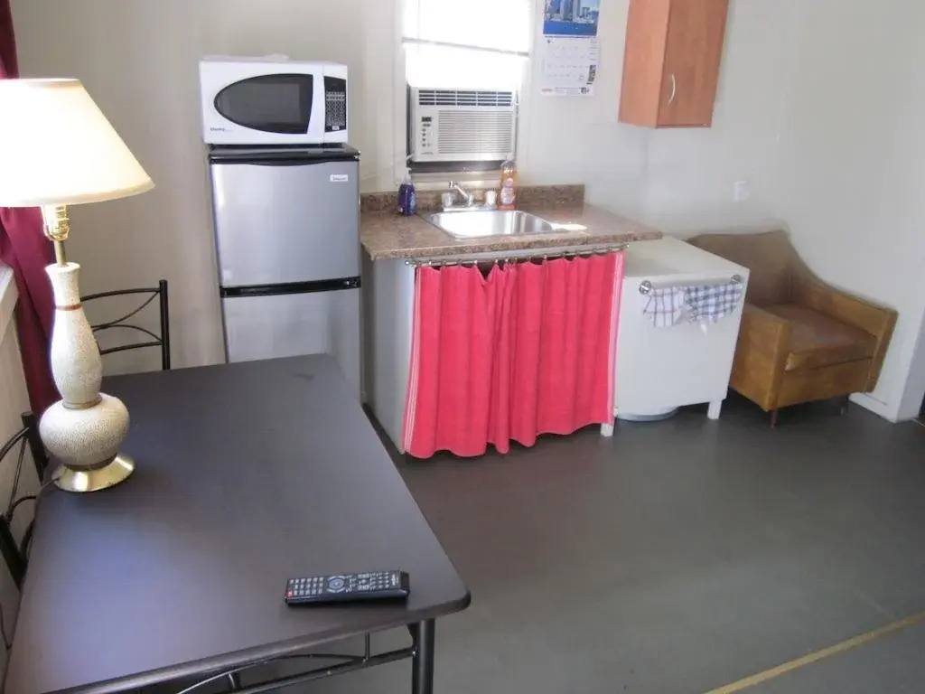 Rivershore Cottages